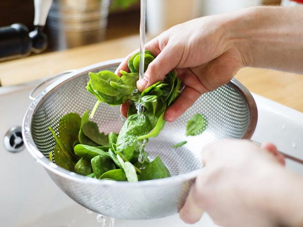 washing leafy greens